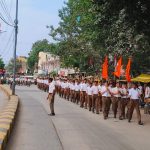 आरएसएस के बाल एवं महाविद्यालयीन स्वयंसेवकों के निकले पथ संचलन