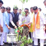 सुपर कॉरिडोर पर सिंदूर वाटिका में रोपे गए 01 हजार से अधिक पौधे