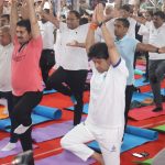 इंदौर के राजवाड़ा परिसर में किया गया सामूहिक योगाभ्यास